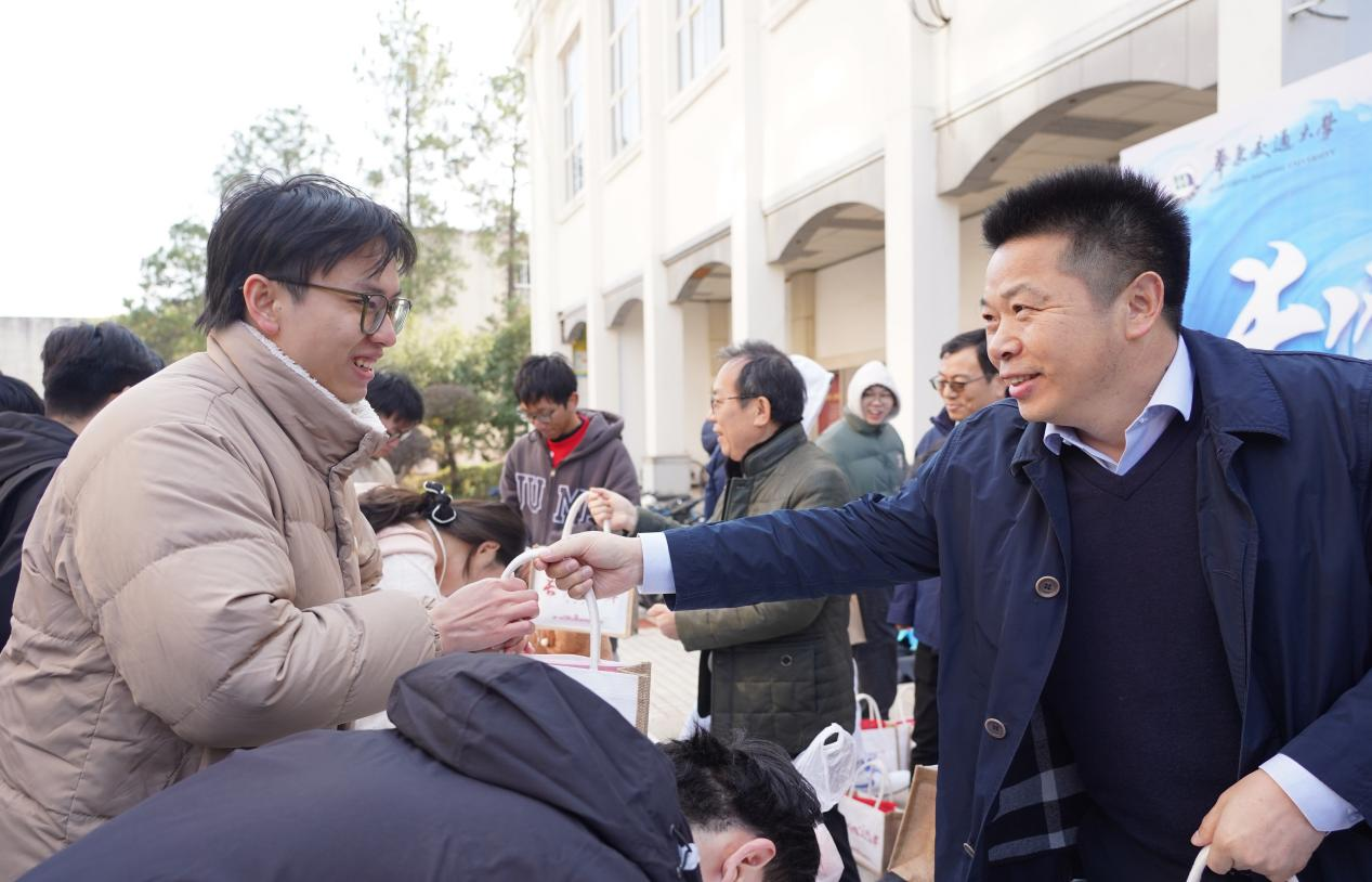 长风破浪终上岸 世界杯官网暖心慰问考研学子