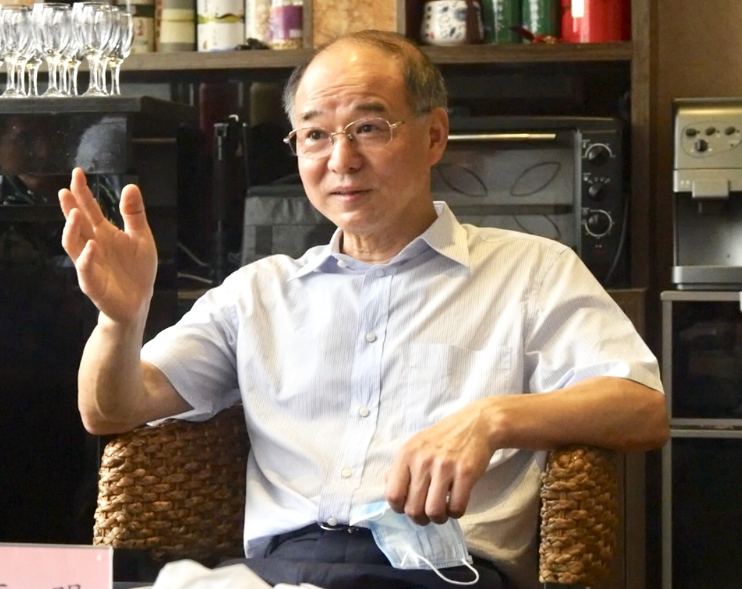 世界杯官网成功举办首期高层次人才学术午餐会（图）