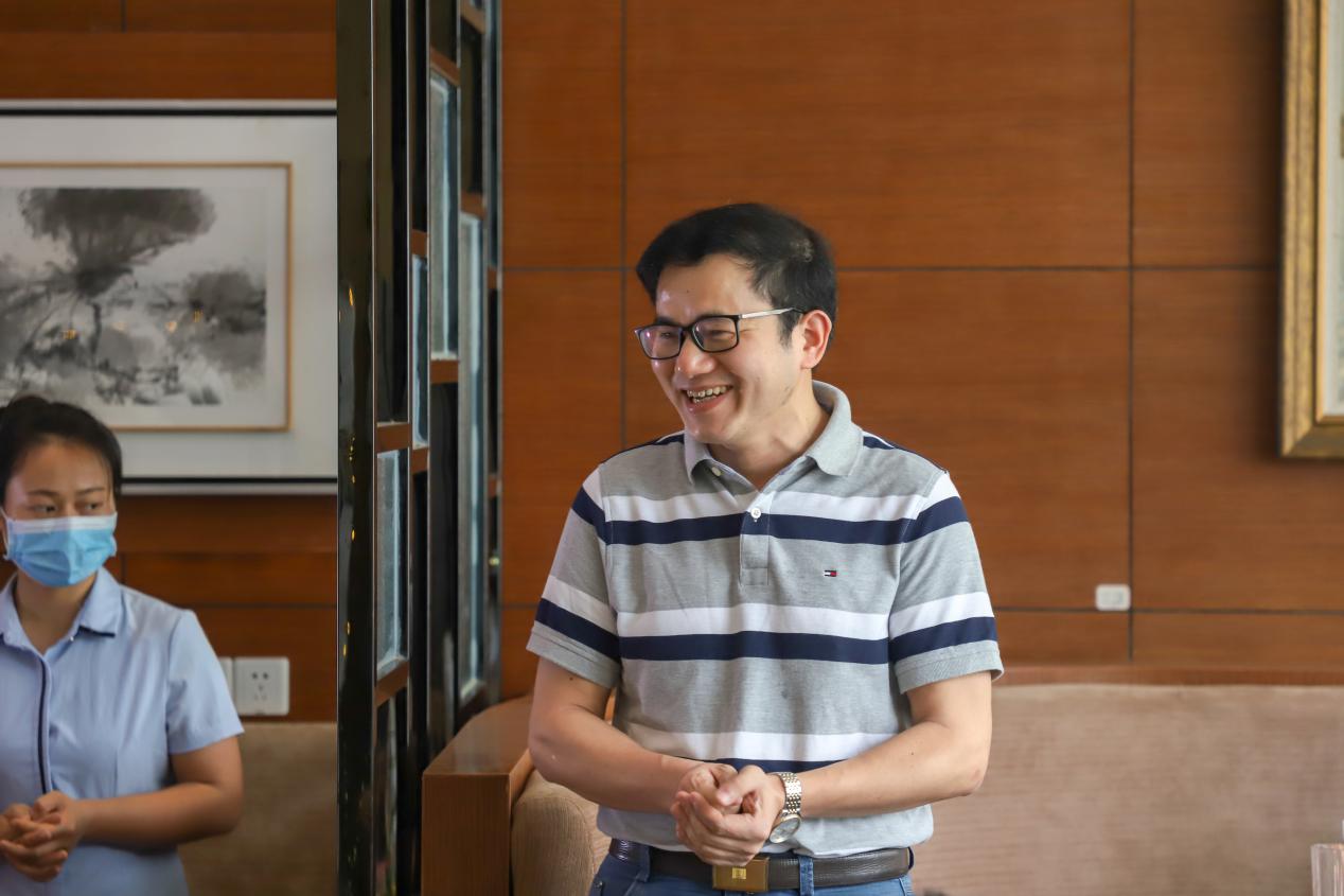 世界杯官网成功举办首期高层次人才学术午餐会（图）