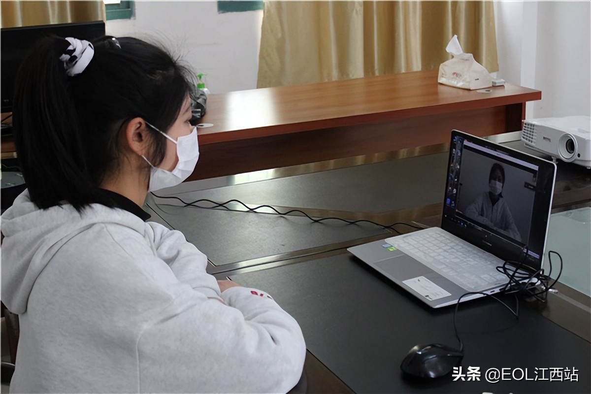 世界杯官网：“3活3Li”促进就业服务
